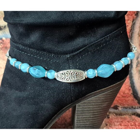 NWOT Cute Blue Bead and Silver Tone Charm & Chain Boot Bracelet Accessory 15" - Picture 2 of 7